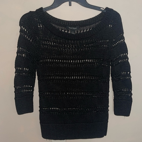 Sweater - Picture 1 of 2